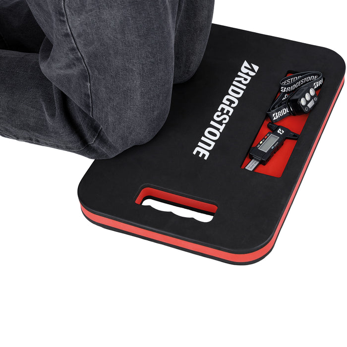 Kneeling board